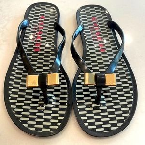 Women’s Coach flip-flops size 6
